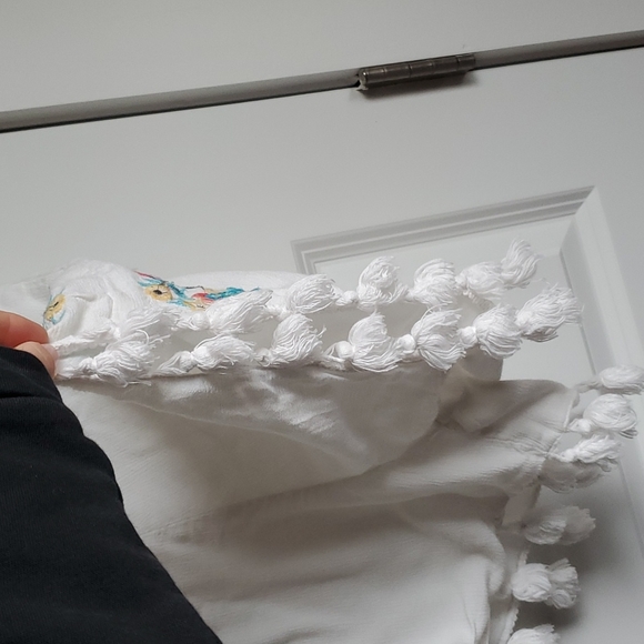 Raga Bohemian Ashlyn Tassel Shorts in Women's Size Medium - Picture 7 of 15